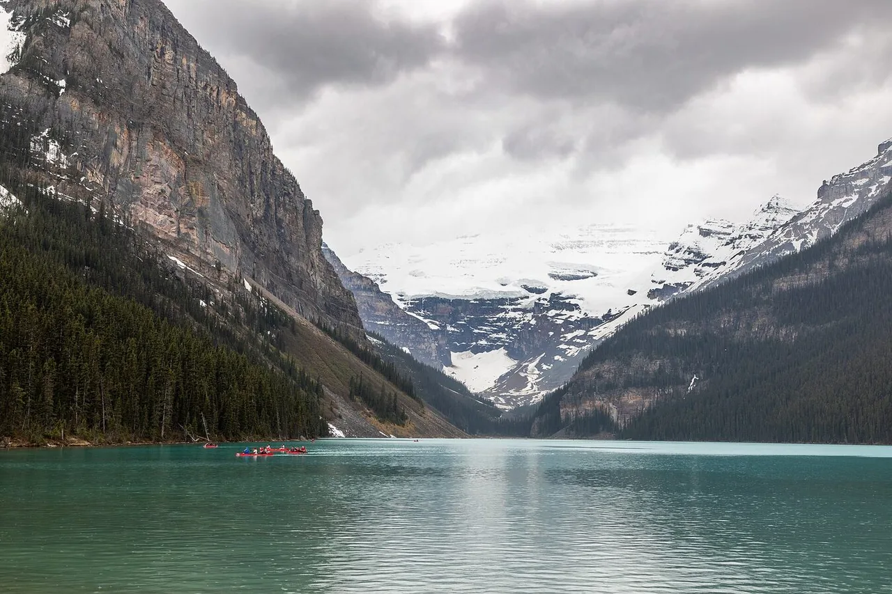 Vancouver to Calgary Road Trip (2026): 5-Day Rockies Loop
