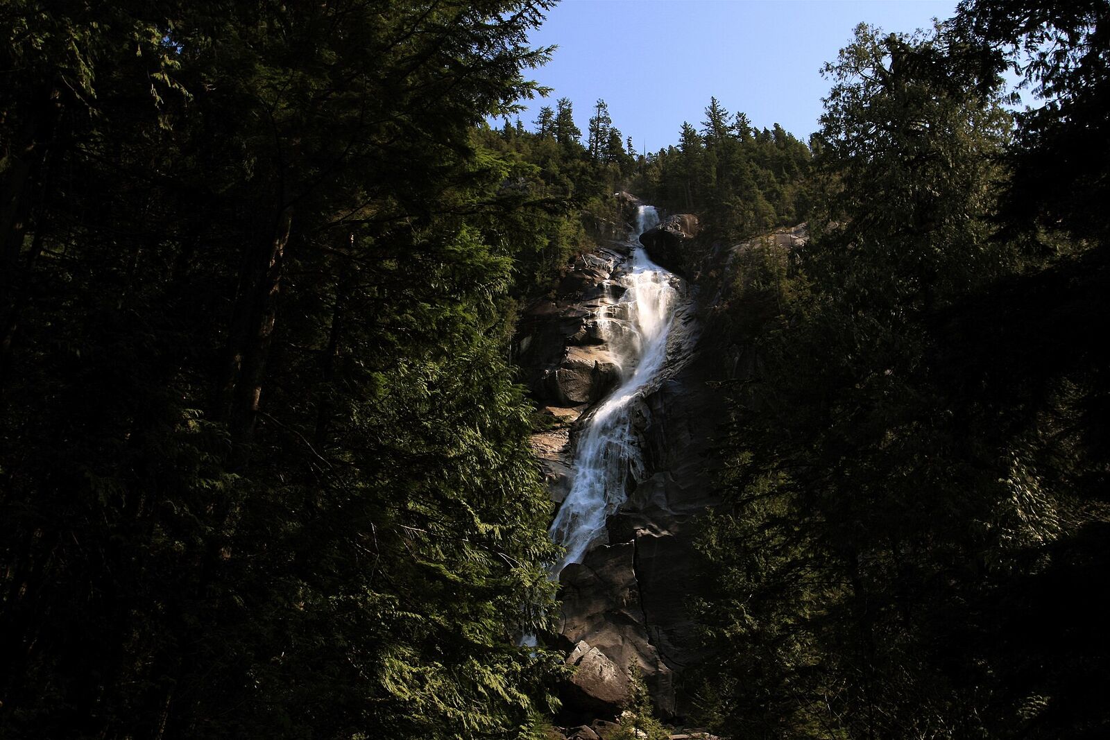 Shannon Falls near Squamish — 335 m, beside the Sea to Sky Gondola