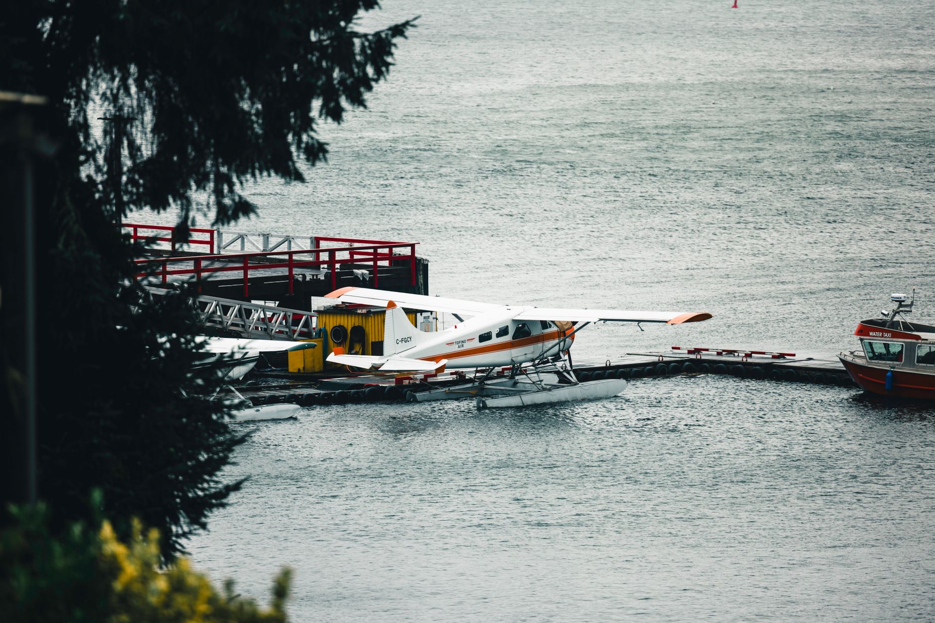 Floatplane at the Tofino dock — the fast way to the springs